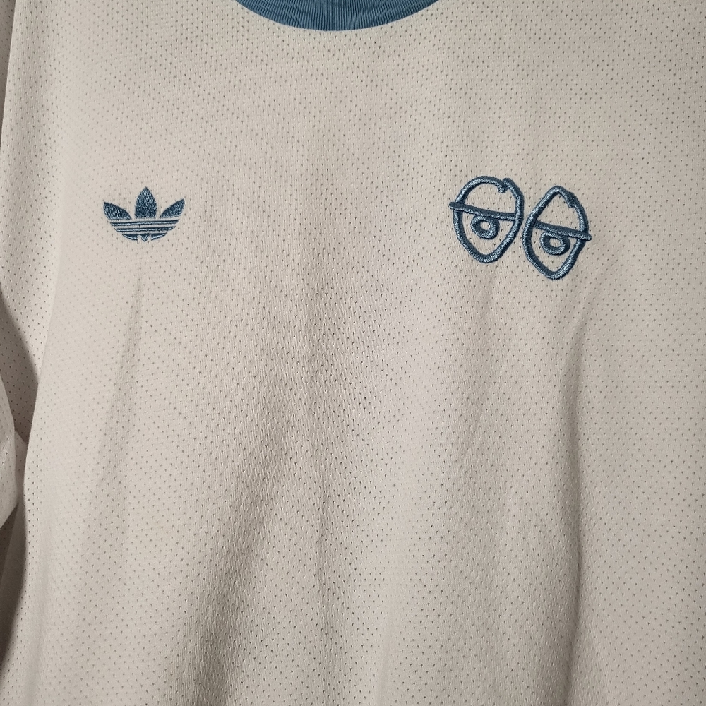 Addidas Suit for female or male - Picture 3 of 6